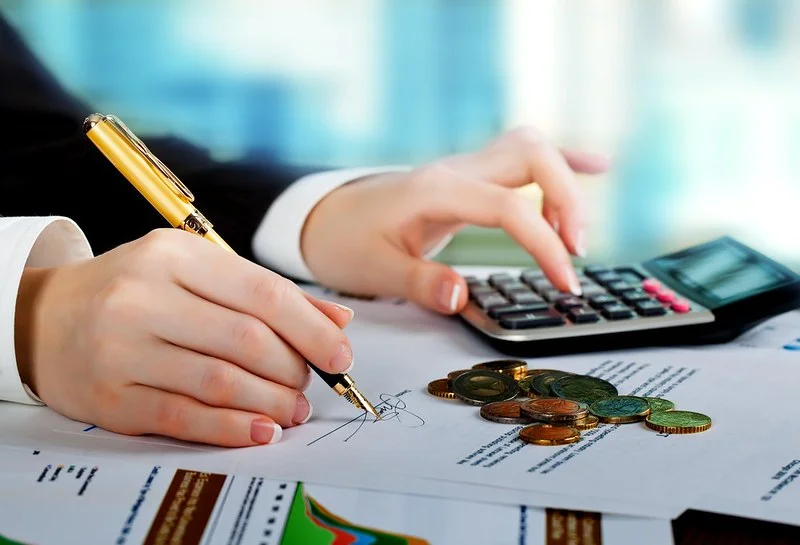 Bên cho thuê sẽ nhập khẩu tài sản thuê cho khách hàng Việt Nam
