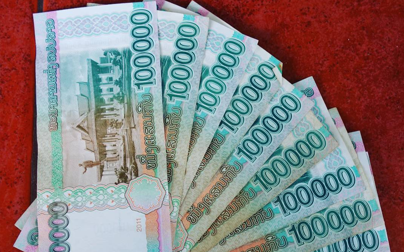 Để đổi tiền Kíp Lào cần lưu ý những gì?