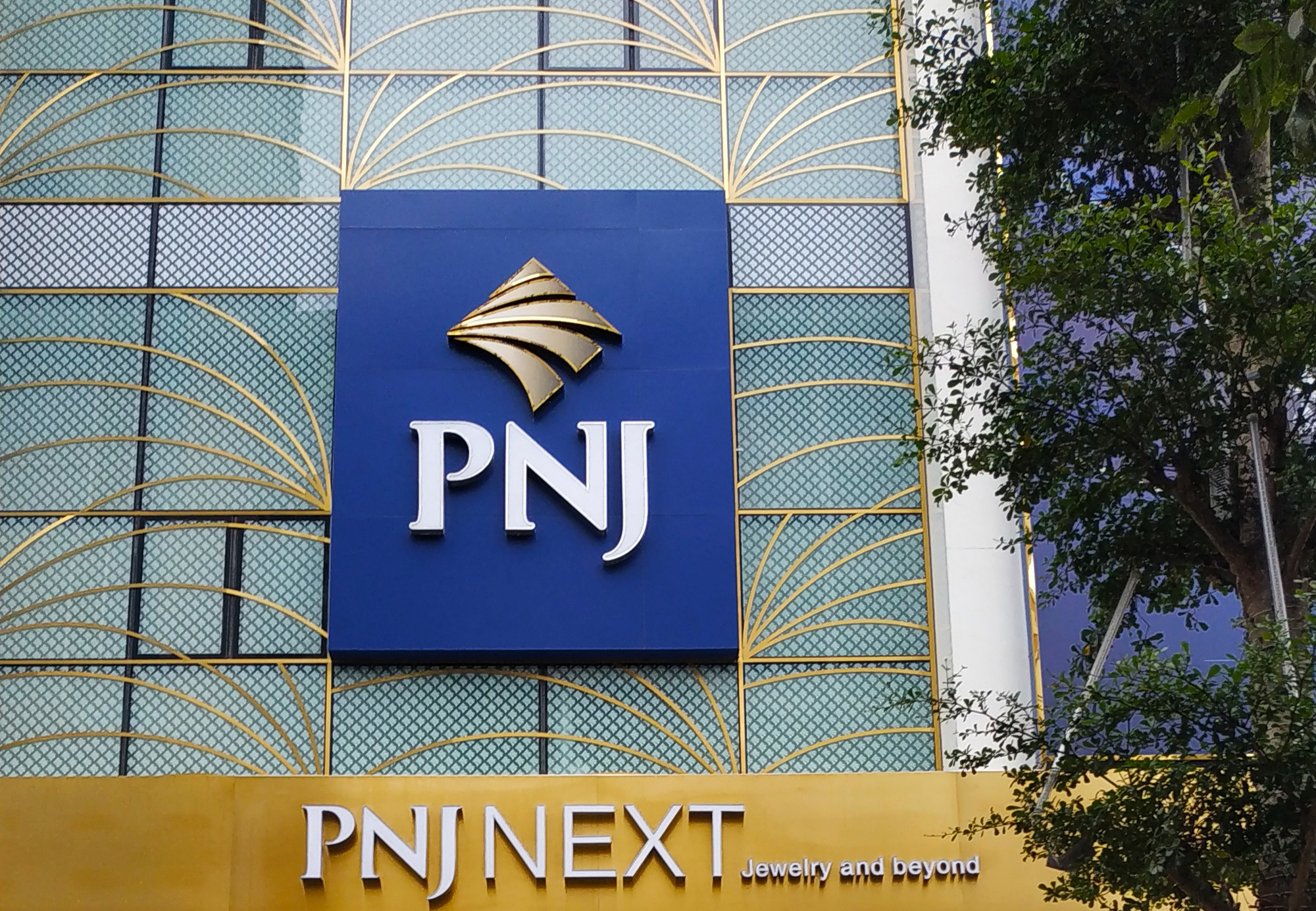 Phân tích về sự thay đổi của cổ phiếu PNJ